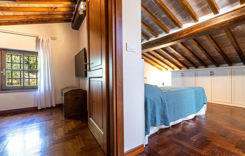 Awesome Apartment in Corsanico-bargecchia With Wifi, 2 Bedrooms and Outdoor Swimming Pool