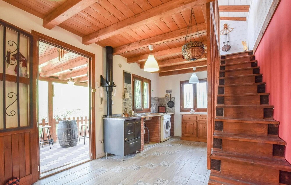 Awesome Home in Caccamo With 2 Bedrooms
