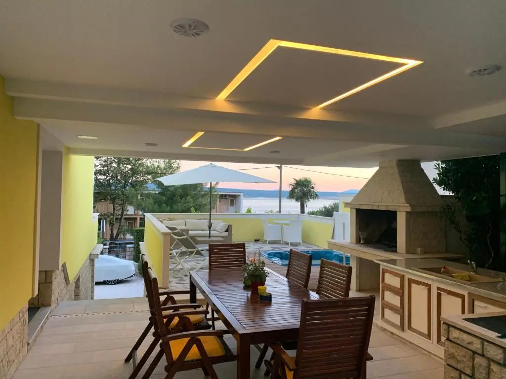 Apartments & Rooms Marina