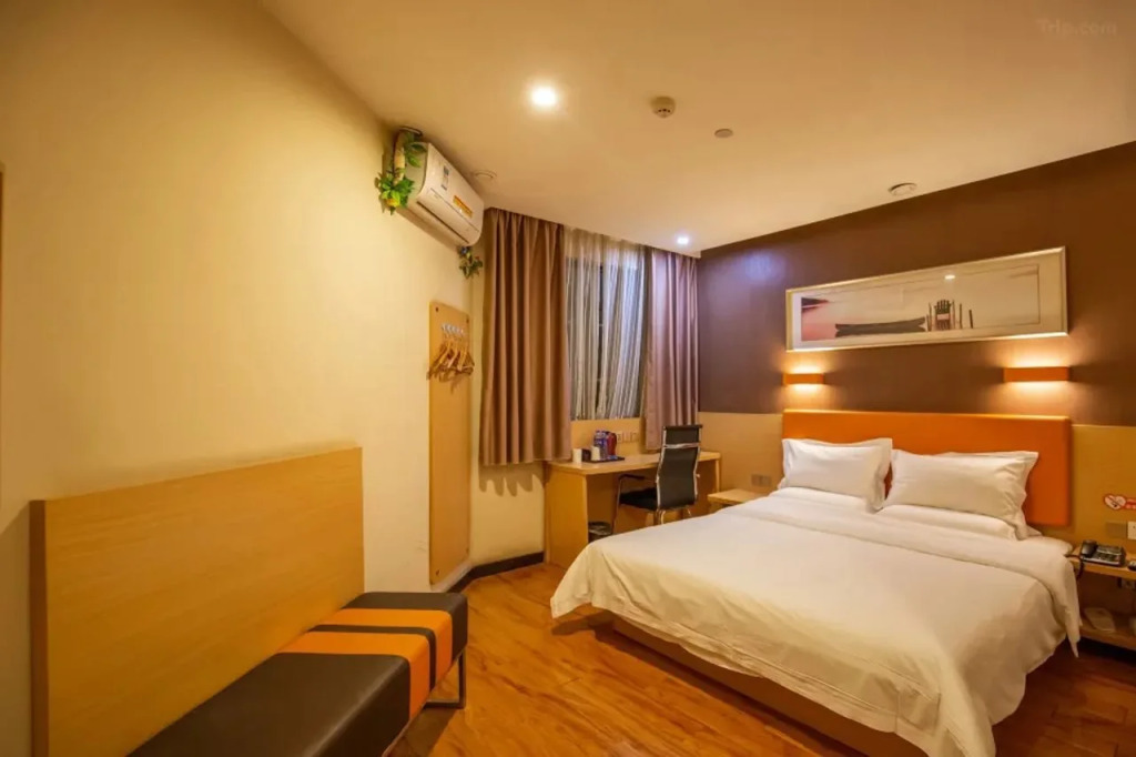 7 Days Youpin Hotel (Chengdu Dufu's Thatched Cottage Branch)