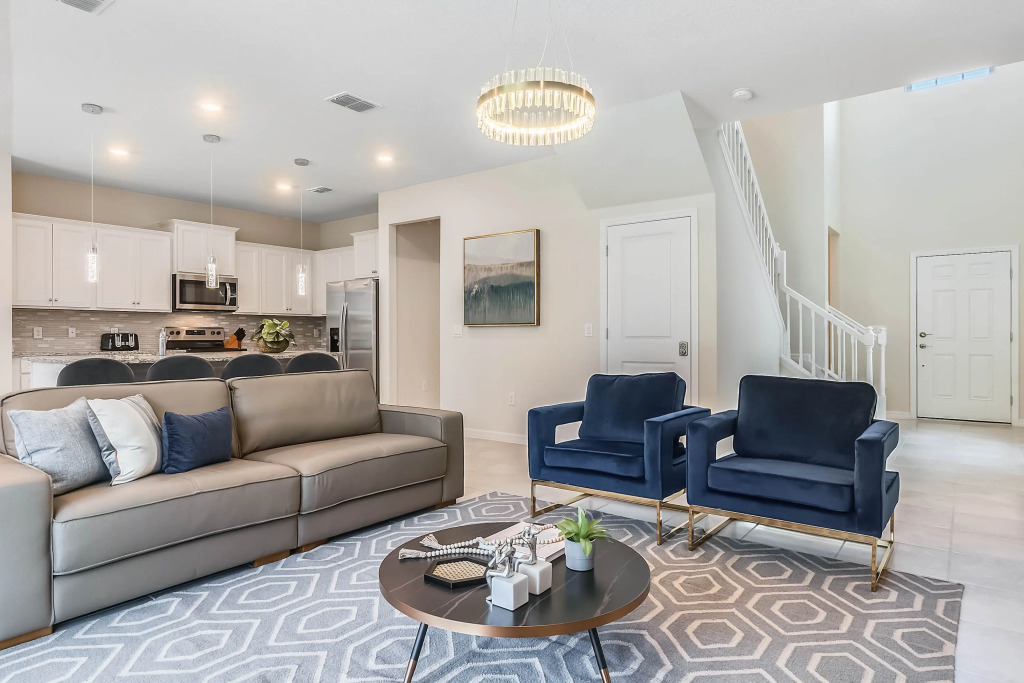 5 Bedrooms 45 Bathrooms Windsor Island 602 Jl