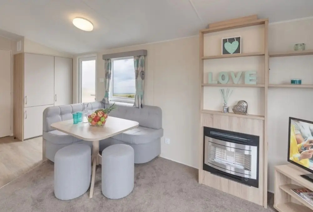 Caravan - Sleeps6-Pet friendly-Parking Available
