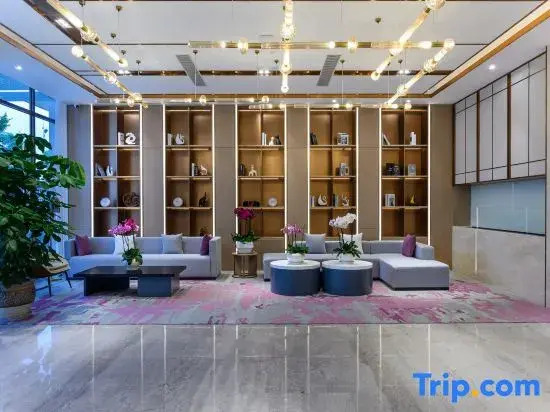 Lifeng Hotel (Qujing High speed Railway Station Branch)