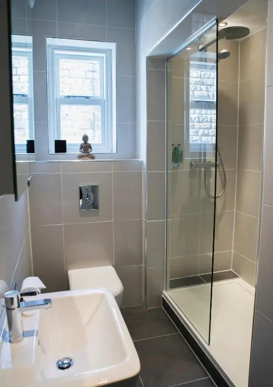 The Green House deluxe 2 bedroom upper floor apartments