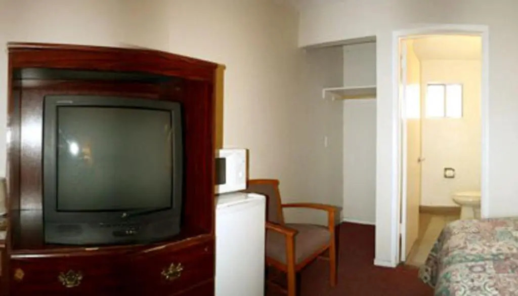 Sunset Inn and Suites West Sacramento