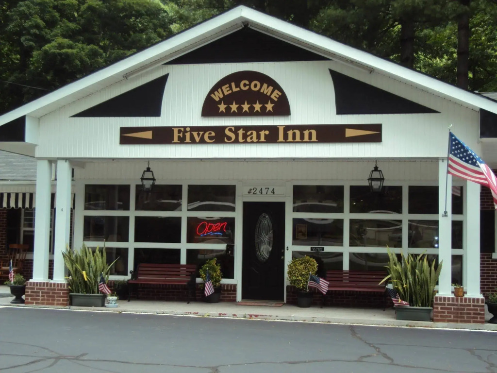 Five Star Inn - Maggie Valley