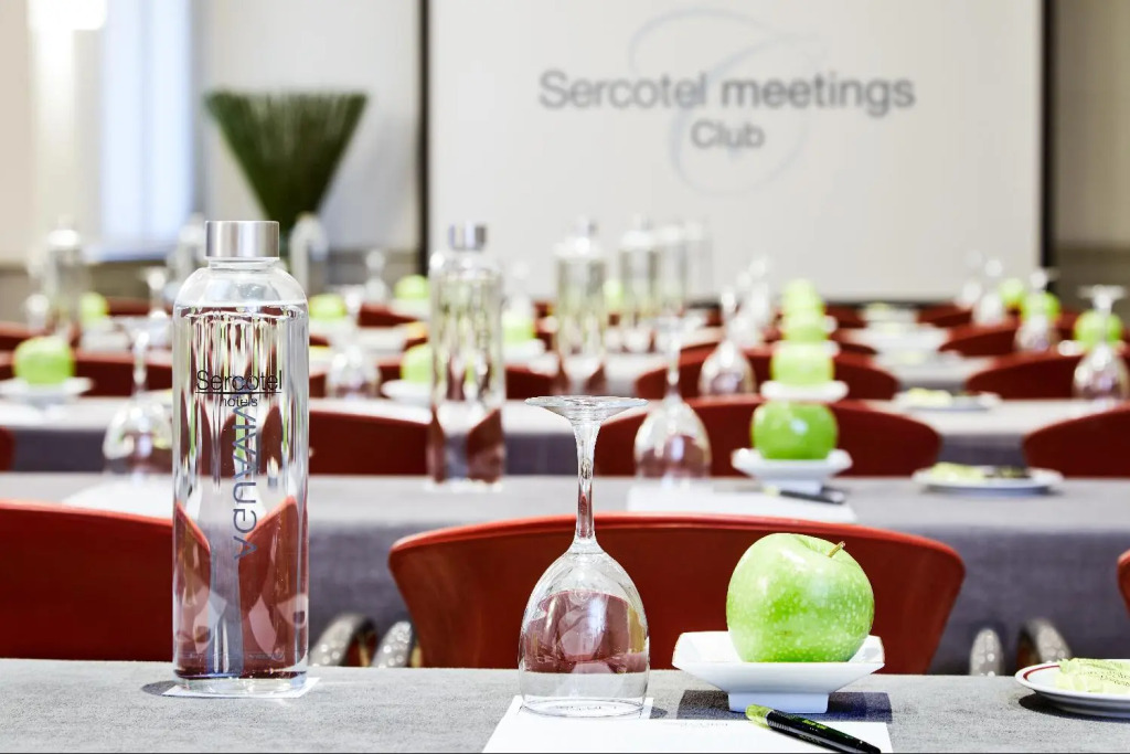 Отель Sercotel Gran Hotel Conde Duque