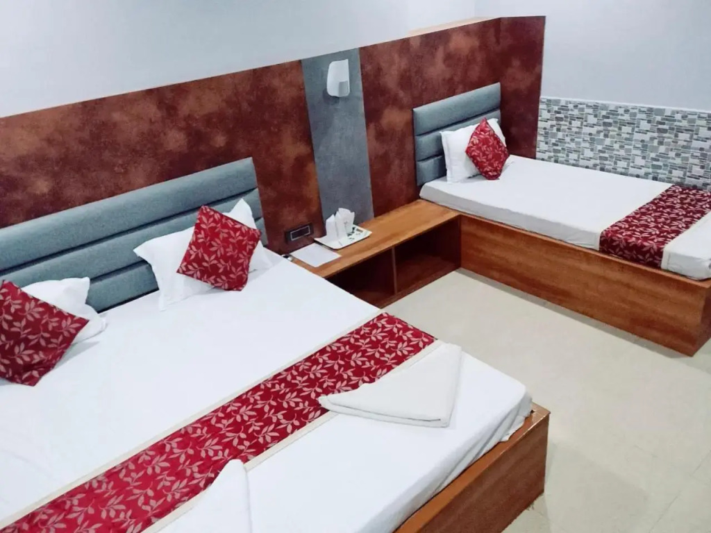 1 BR Guest house in Lakhtokia, Guwahati, by GuestHouser (39A9)