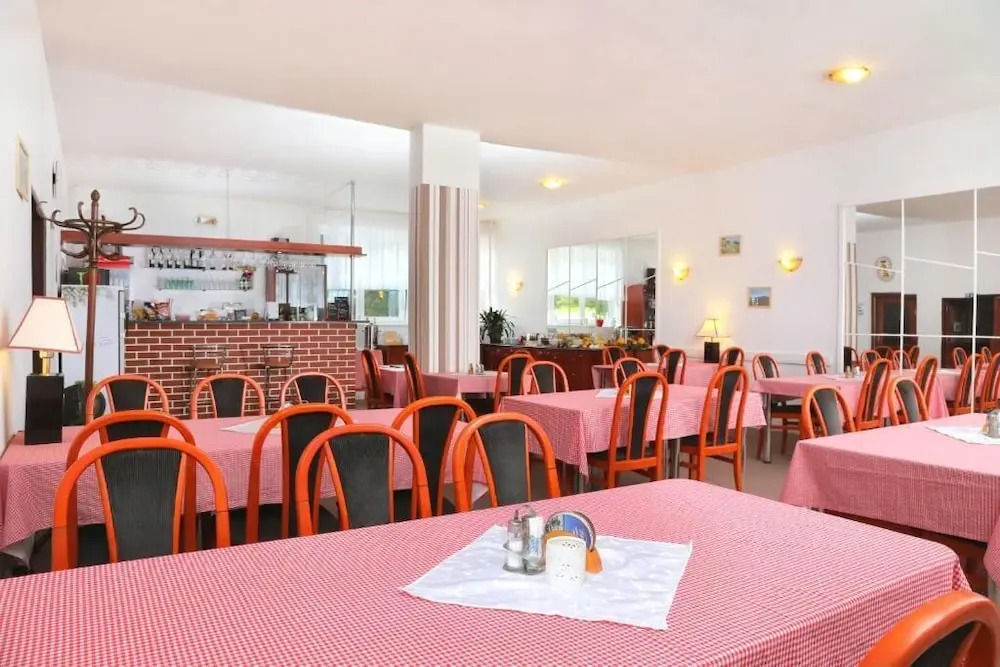Hotel Lenka