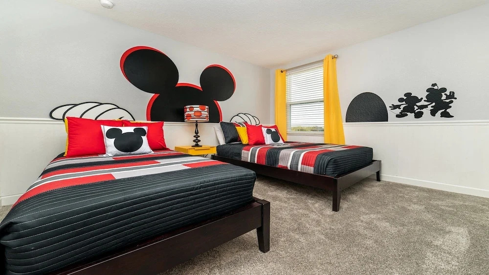 Spacious Luxury Home Near Disney & Universal