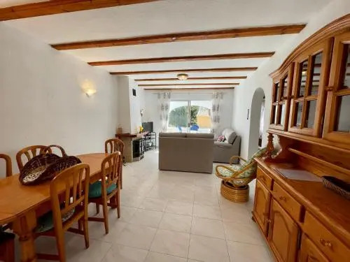 Bungalow Mar W1B02