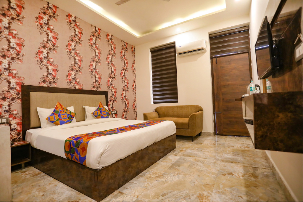FabHotel Enaya Residency