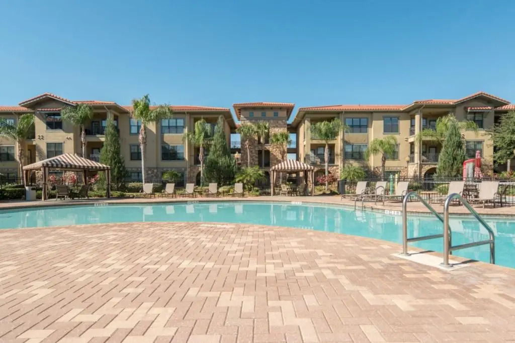 914 Charo Parkway Unit 131 3 Bedrooms, 3 Bathrooms