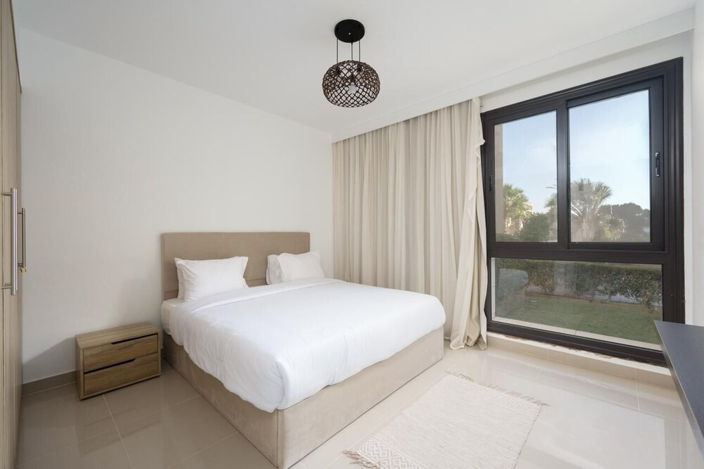 Vesta - Luxury APT - 2BR - G-cribs IV