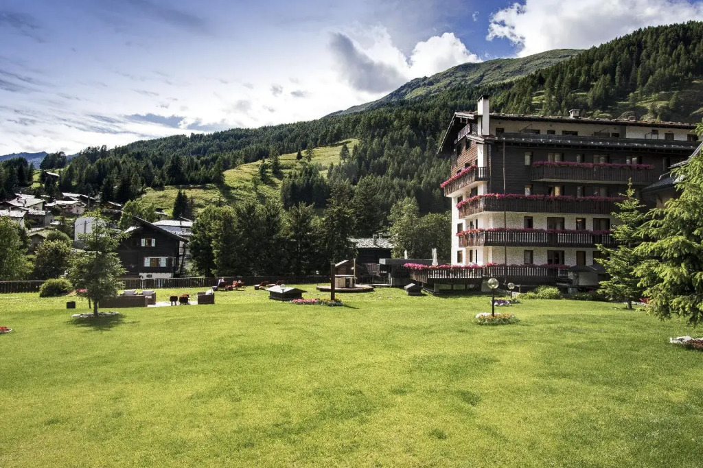 Breithorn Lodge