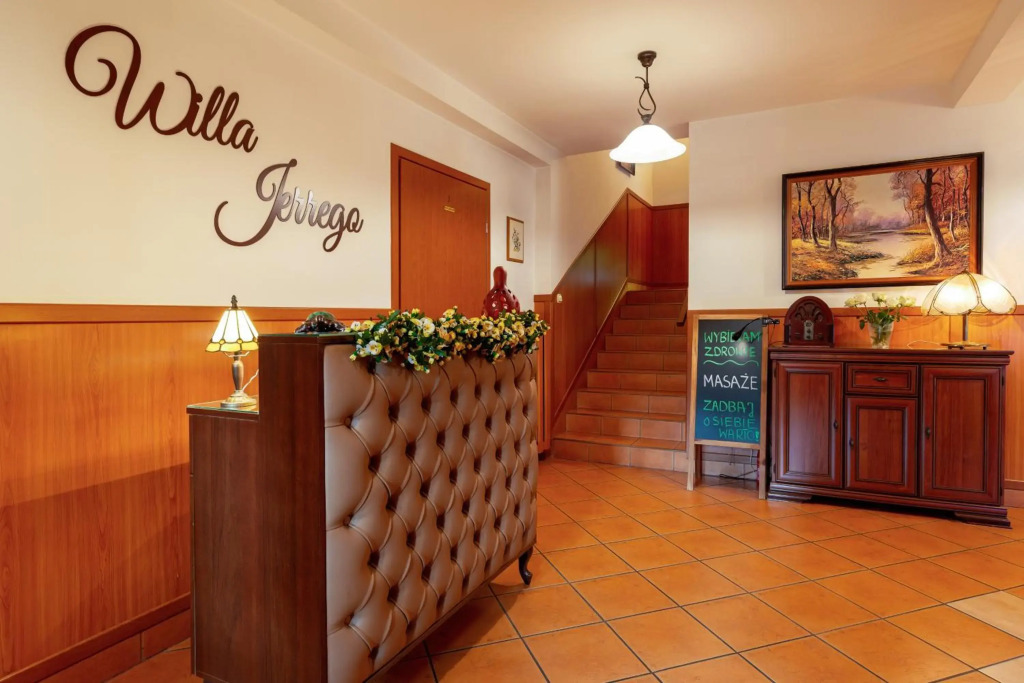 Willa i Wzgórze Jerrego Apartamenty i pokoje z widokiem na góry