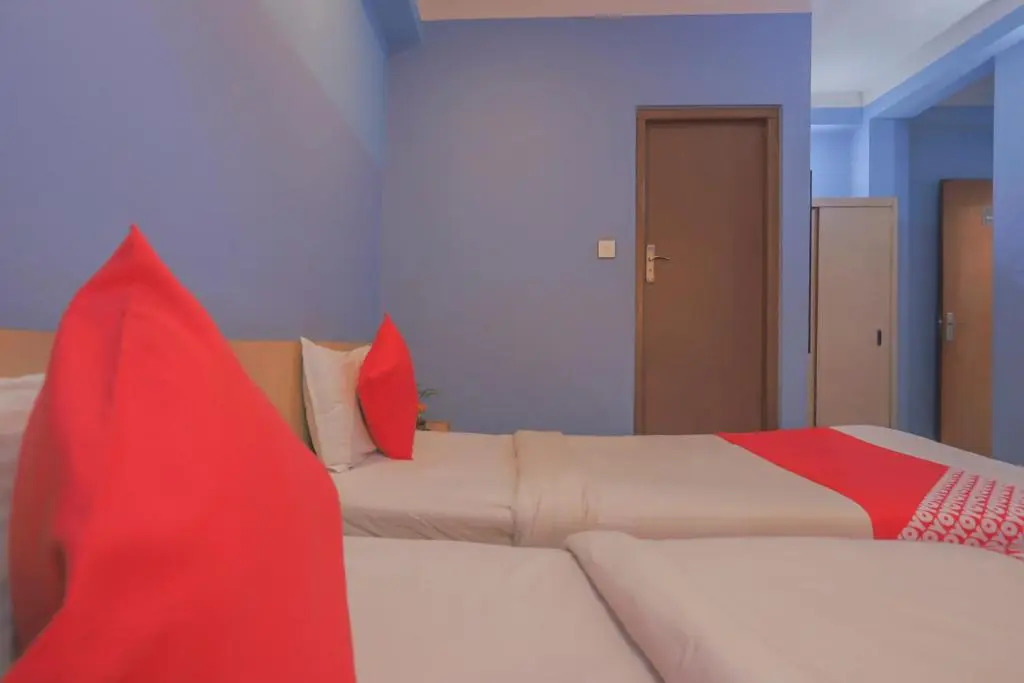 OYO 789 Hotel Shivam Plaza