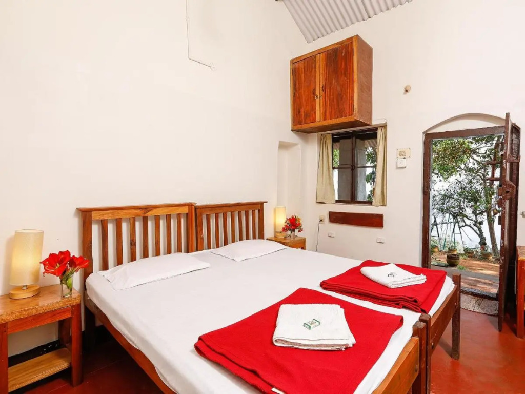 Devashola Homestay