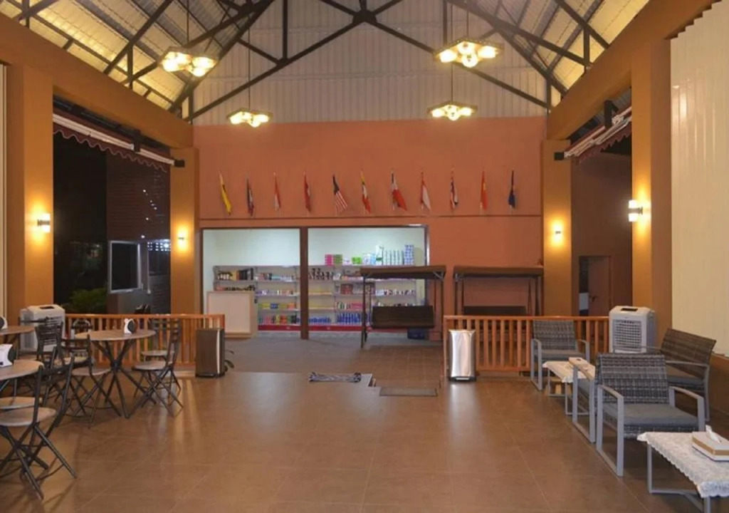 Myint Mo hotel