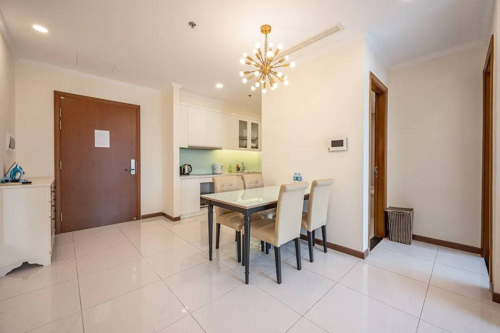 LUNA Apartment- Vinhomes Central Park