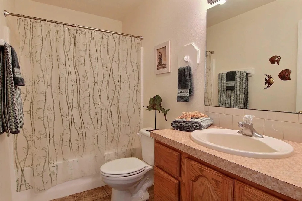 Tropical Touchdown - 4 Br Home