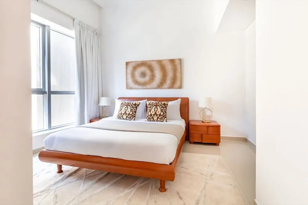Flashy & Vibrant 1BR Apartment in Dubai Marina!