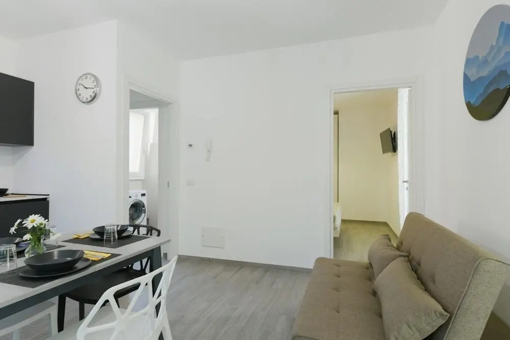 Sunflower Apartment 1 With Terrace in Baveno