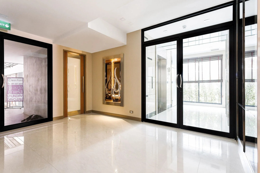 Green Point Residence Hotel