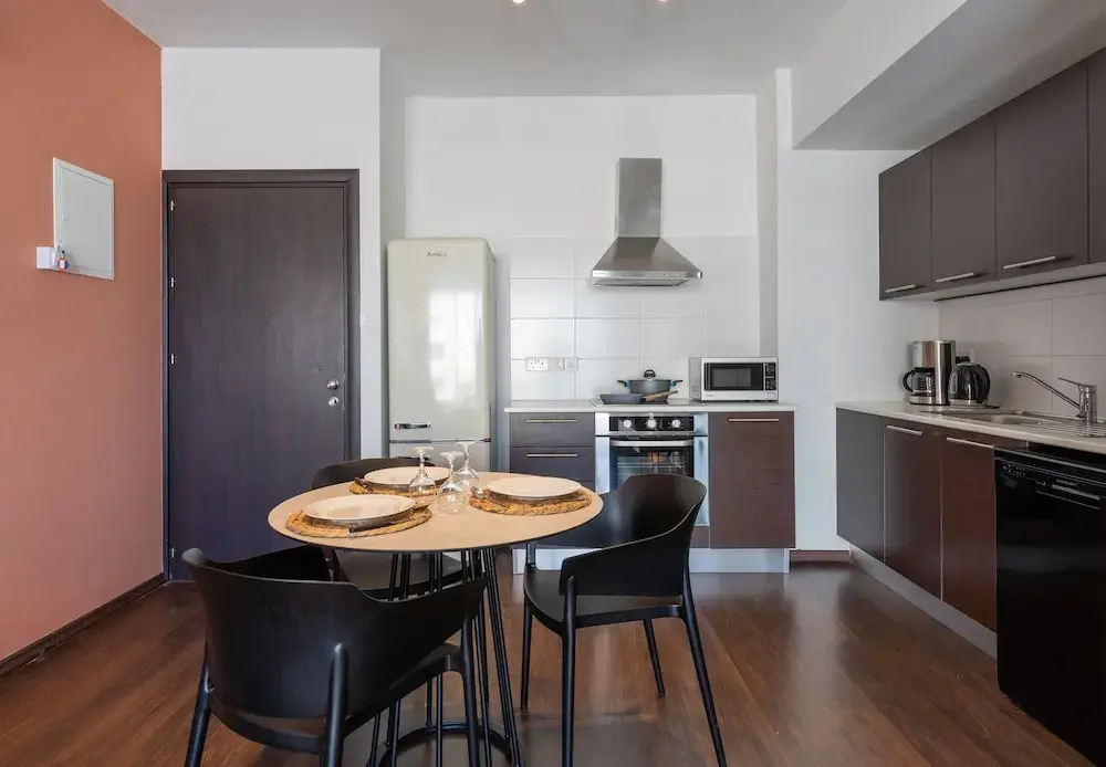 Harbor Apartments in Larnaca