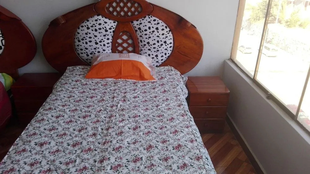 Hostal Encantos