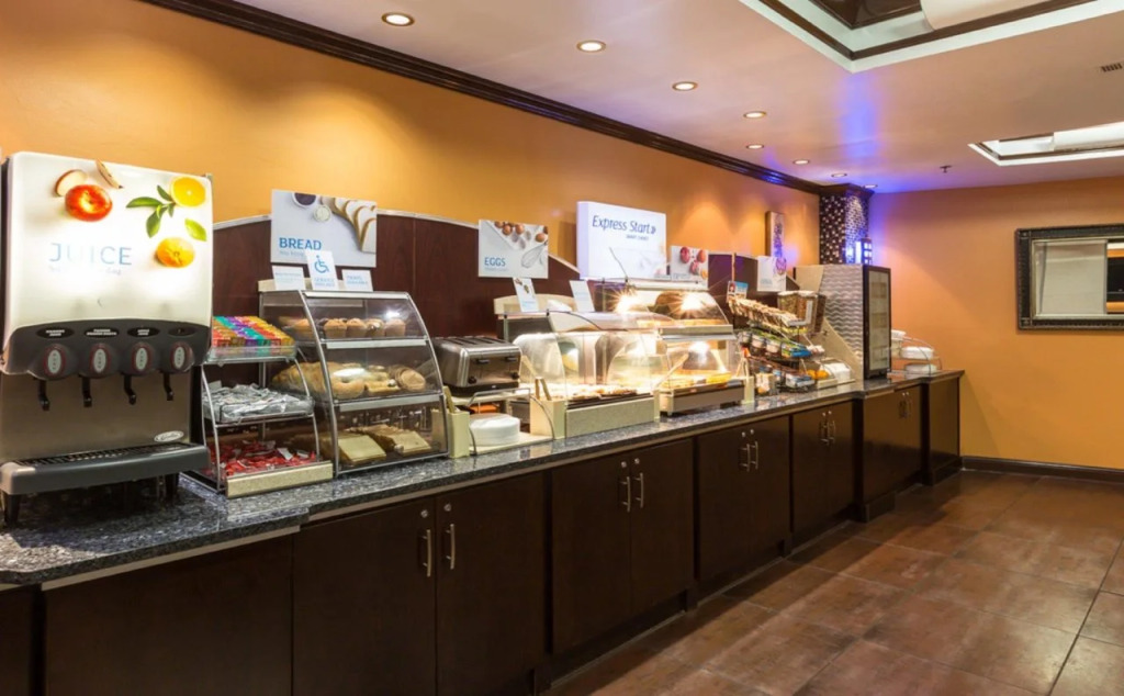 Holiday Inn Express Hotel & Suites Hinesville by IHG