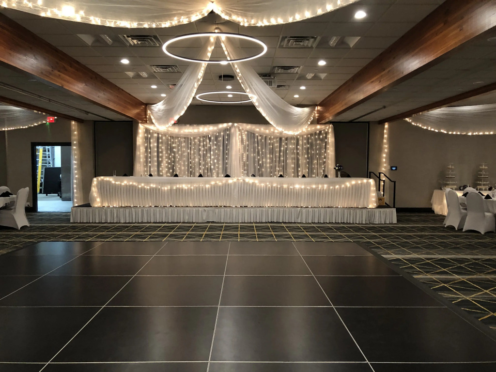 Holiday Inn & Suites St. Cloud by IHG