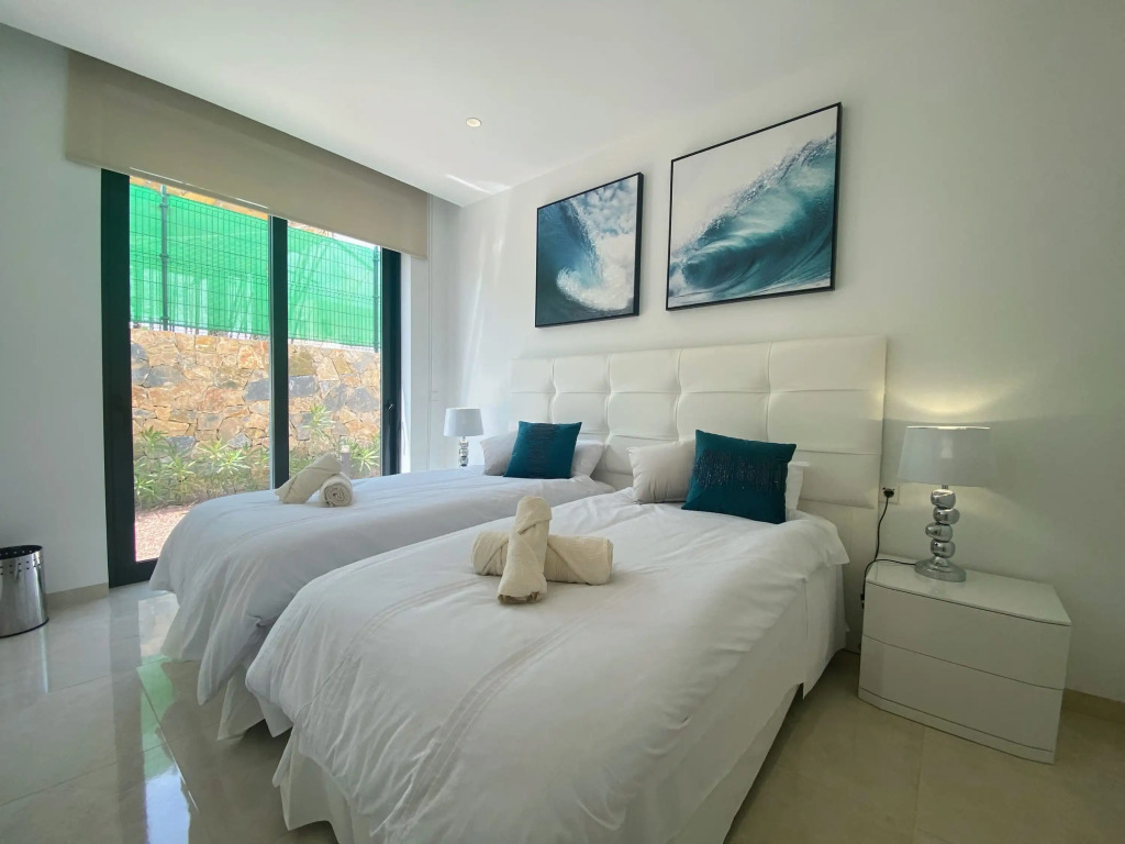 Modern 5 Bed Villa with Pool at Las Colinas LC1
