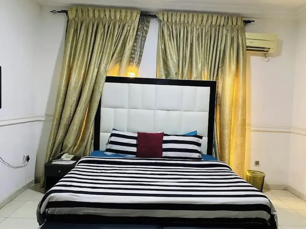 Davvy Hotel and Apartments
