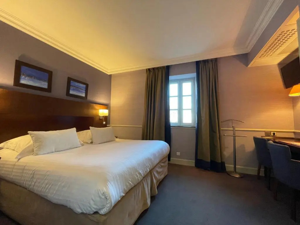 Hôtel Au Logis des Remparts