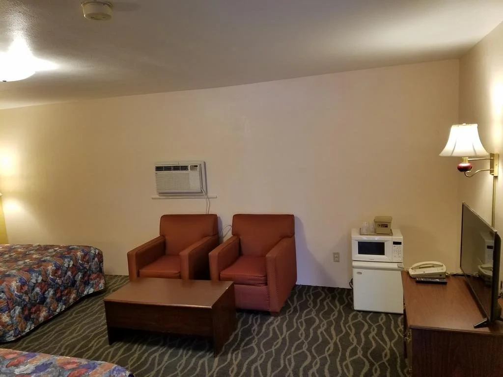 Budget Host Inn
