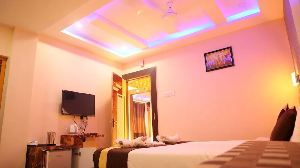 Mahira Residency