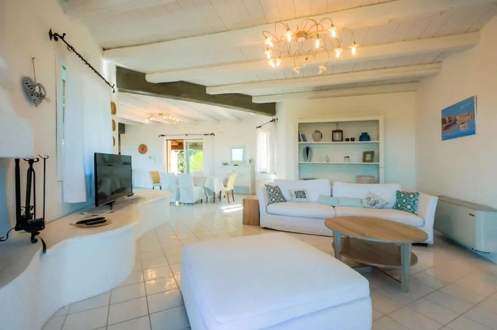 Villa Emmeline fronte mare 5 camere 6 bagni infinity pool WiFi per 12 persone