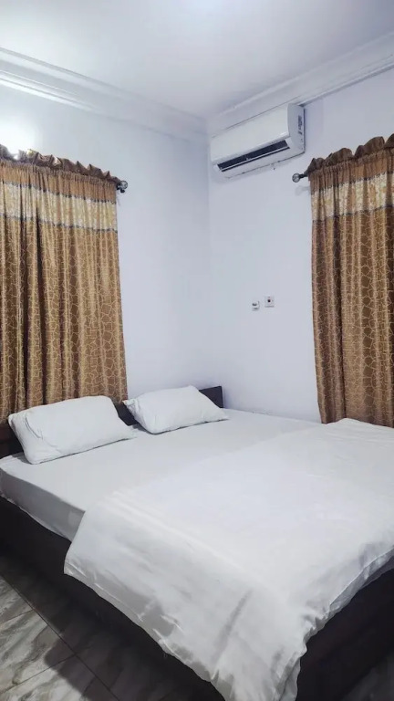 Dominion Apartment And Guest House