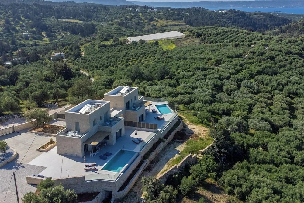 Carob Luxury Villas