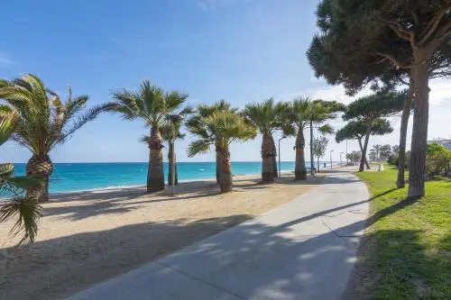 HomeHolidaysRentals Malibú - Costa Barcelona
