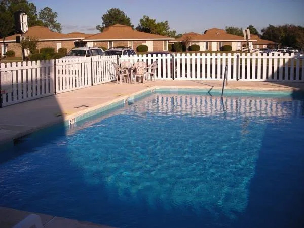 Heaven Hotel Lodge of Pensacola