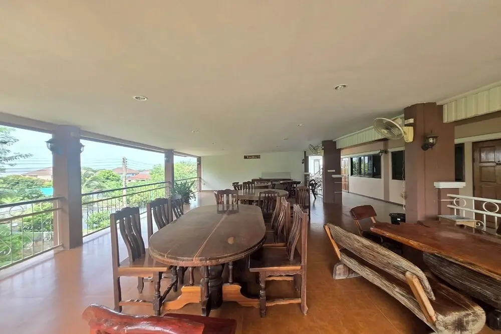 Phaiboon Hotel & Resort