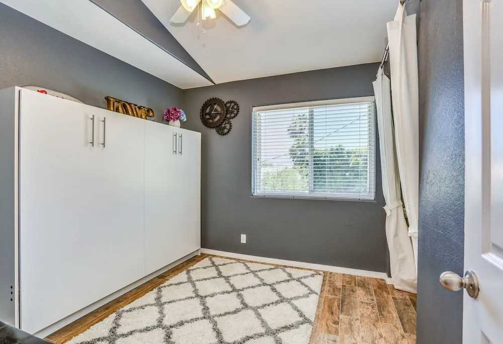 Poolside Sanctuary With Patio, Hot Tub & Firepit 3 Bedroom Home