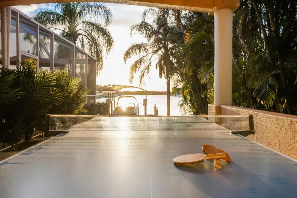 STUNNING Villa with Custom pool, Spa, pool table, Kayaks & sleeps 14! - Villa Flandria - Roelens