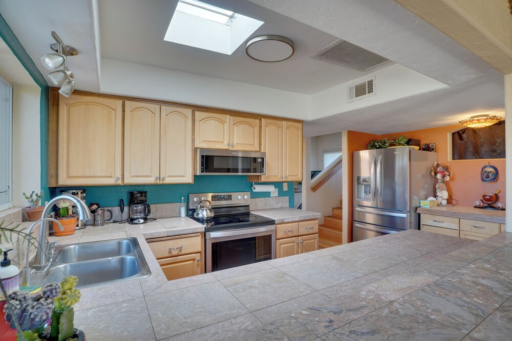 Pool & Stunning Mtn Views! Eclectic Tucson Home
