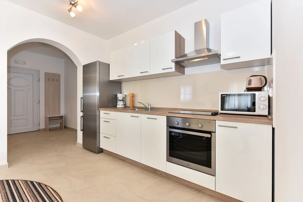 Apartments Ana Vrsi