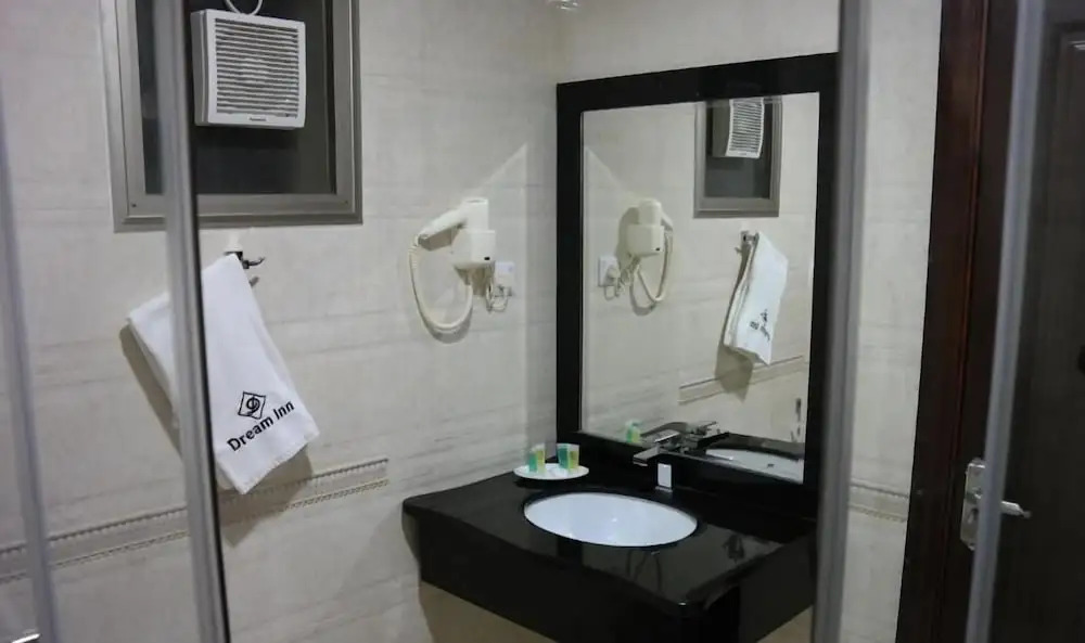 Dream Inn Hotel and Suites