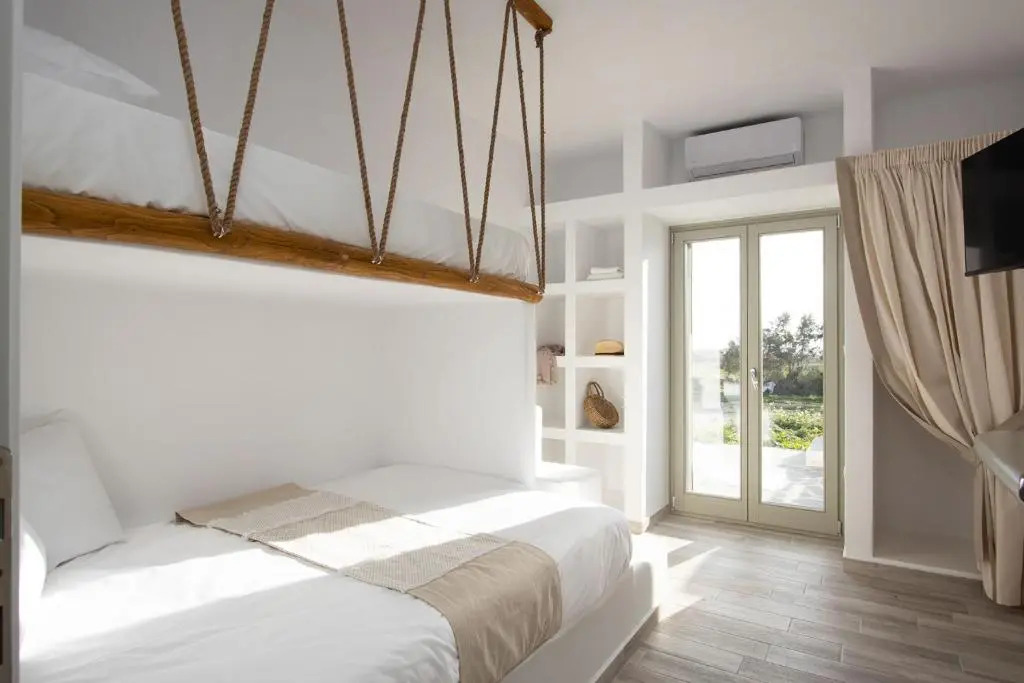 Plaka Villas Naxos Sofia sleeps 7