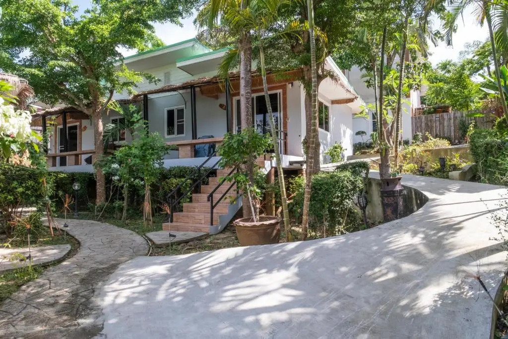 Harmony Naturist Resort Rawai Phuket 18yr minimum age only nudist nake d FKK
